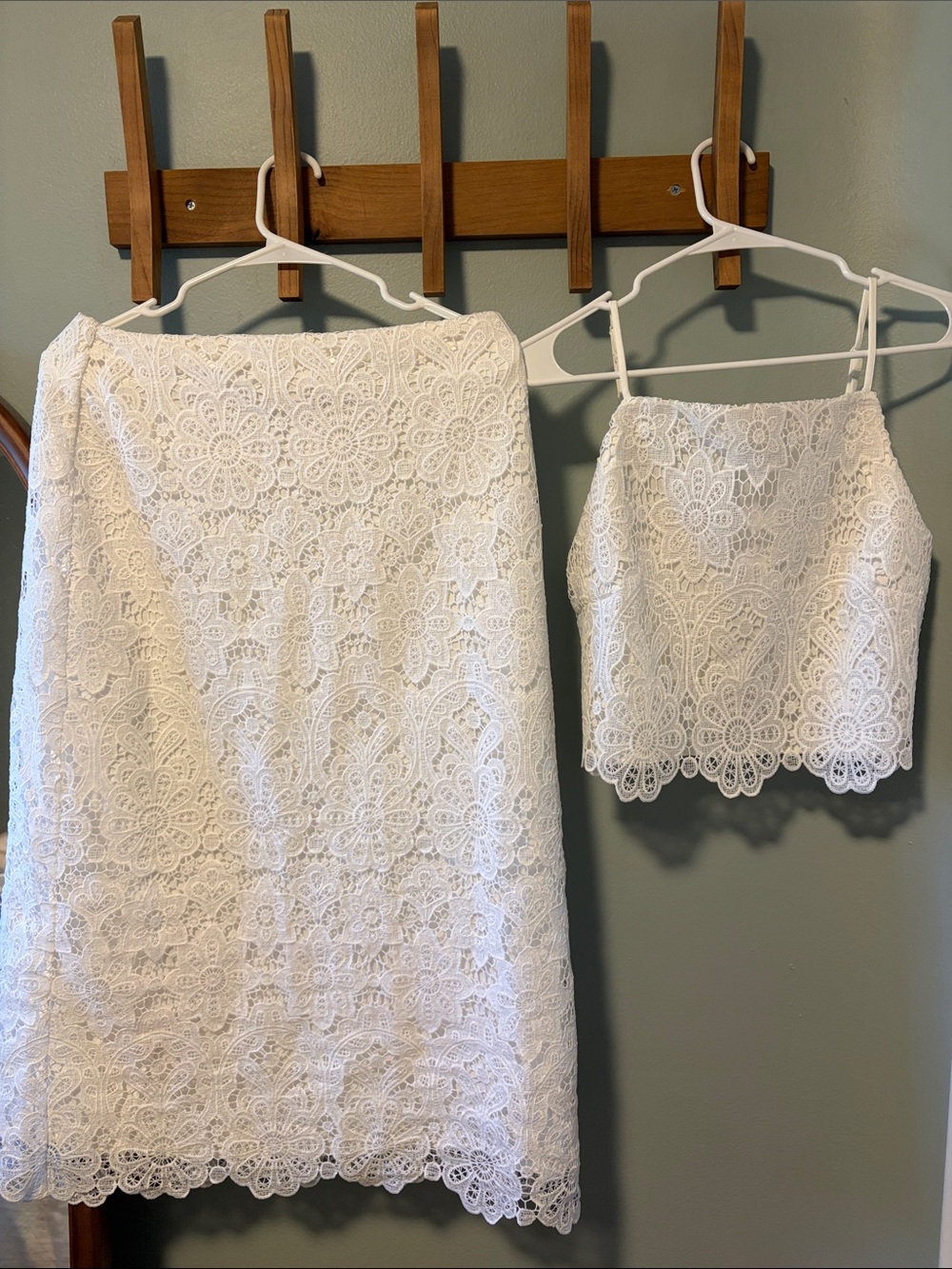Abercrombie white lace 2 piece set